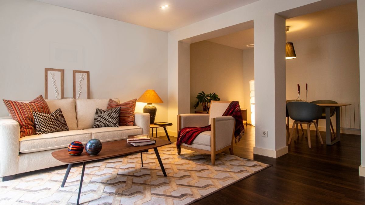 sofa bege na sala
